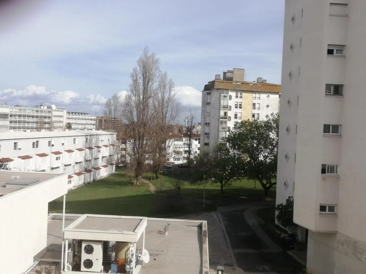 Encarnacao Metro 4 Apartment Lisbon